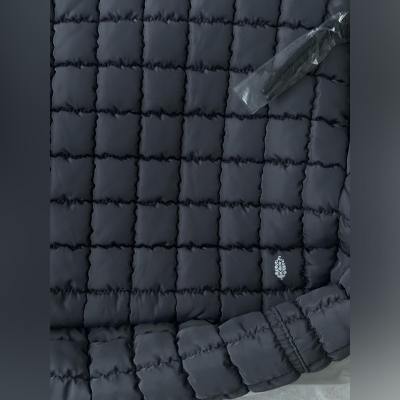 ‼️SOLD‼️ Free People Movement Carryall Bag - Picture 4 of 8